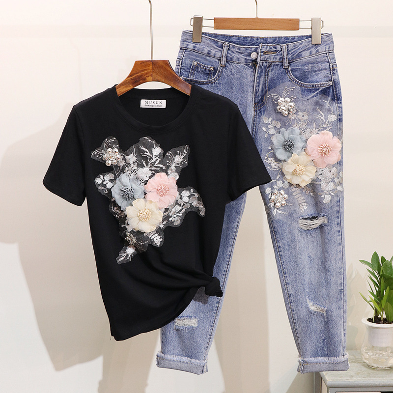 Luosha Women 2019 2pcs Summer Stylish Embroidery 3d Flower Short Sleeved Tshirt+heavy Work Jean Rippered Hole Denim Pants Suit Y19062201