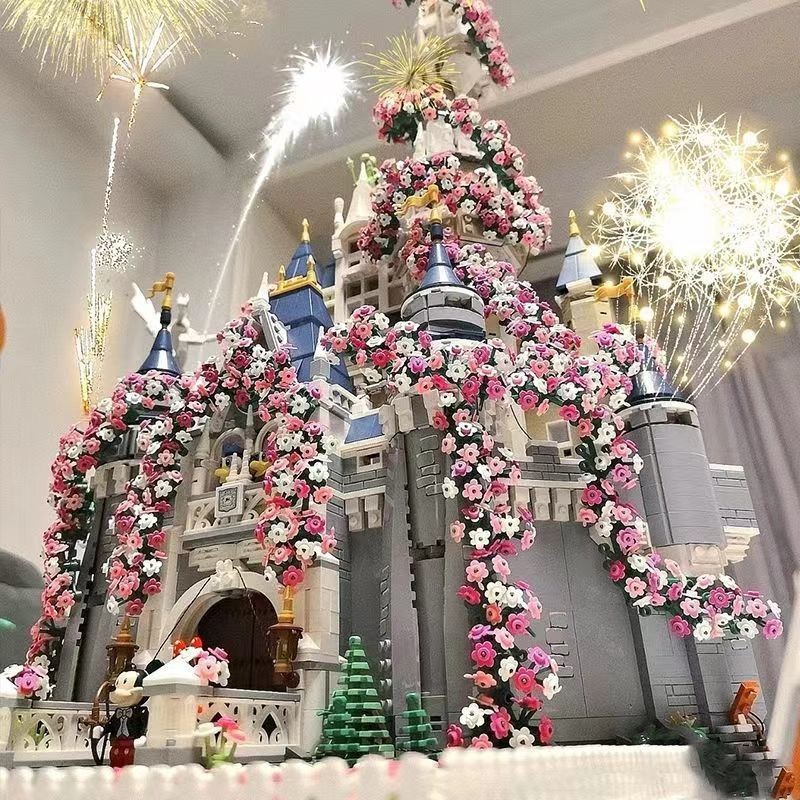 Wholesale Compatible Princess Castle Building Blocks Flower Vine-Decorated Ornate Castle Assembly Toy for Girls Birthday Gift
