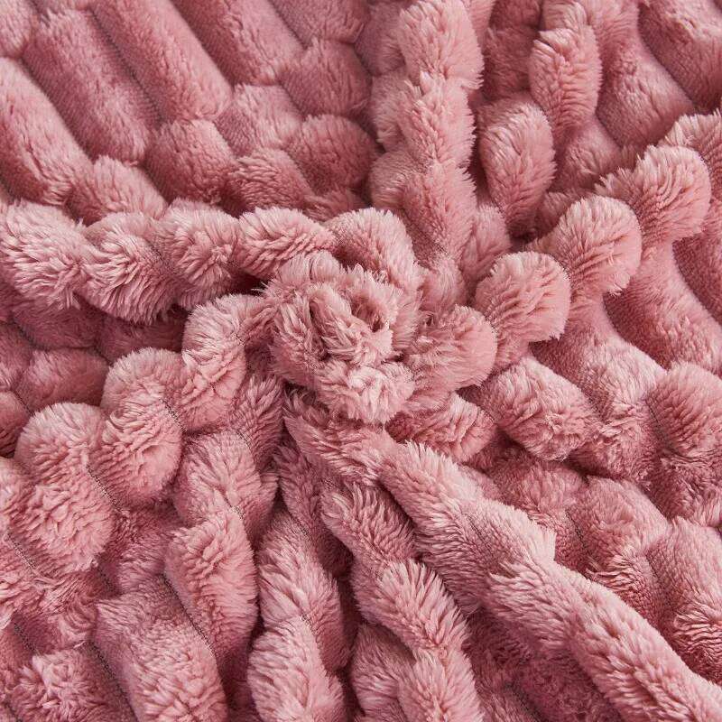 Soft Warm Fluffy Solid Colour Air Conditioning Blanket Sofa Cover Milk Velvet Bedspread Bed for Adults Kids Pet Home Textile XJ260112