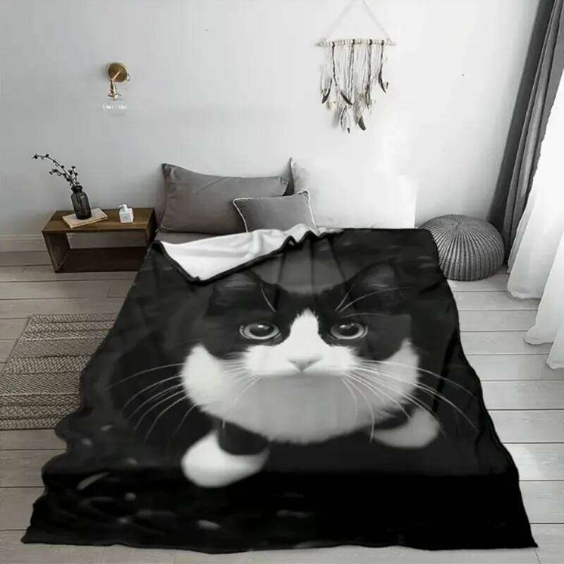 Black White Cat Blanket Suitable for Sofas, Beds, and Offices - Soft Flannel, Comfortable All Season XJ260112