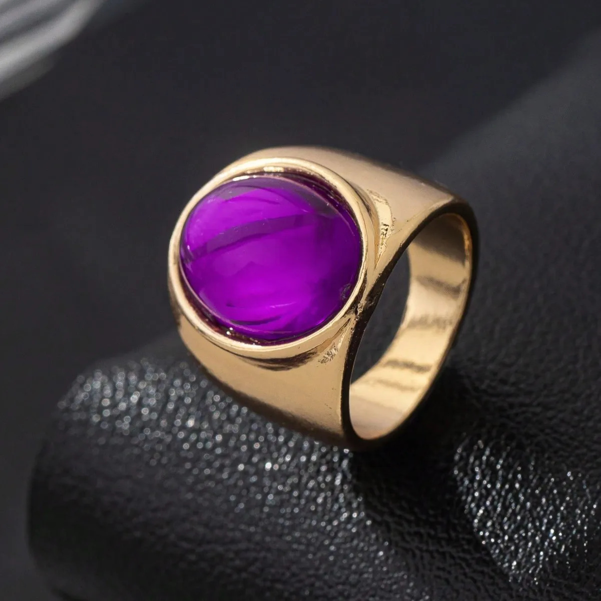 Purple Gemstone Statement Ring for Women Gold Tone Oversized Oval Ring Old Money Fashion Jewelry Gift 260107