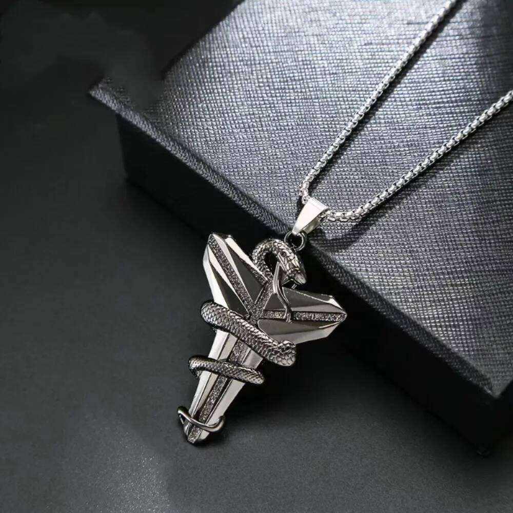 Simple Fashion Trend Vintage Animal Viper Black Mamba Cross Men Boys Pendant Necklace Charm Basketball Fan Memorial PartyJewelry H260112