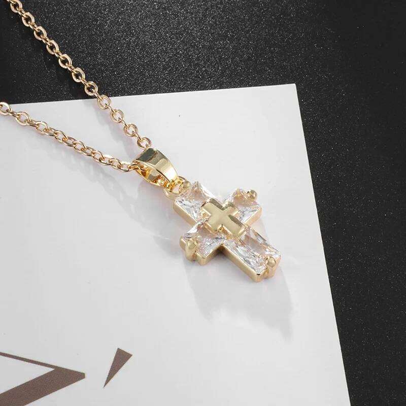 Delicate Crystal Cross Pendant Women Girls Necklace Elegant Party Wedding Jewelry Catholic Amulet Gift H260112