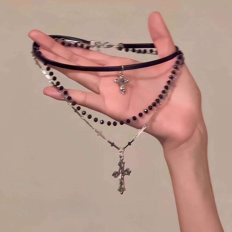 Gothic Punk Y2K Black Cross Pendant Necklace for Women Men 2025 Vintage Multi Layer Bead Necklaces 90s EMO Charm Jewelry Gifts H260112