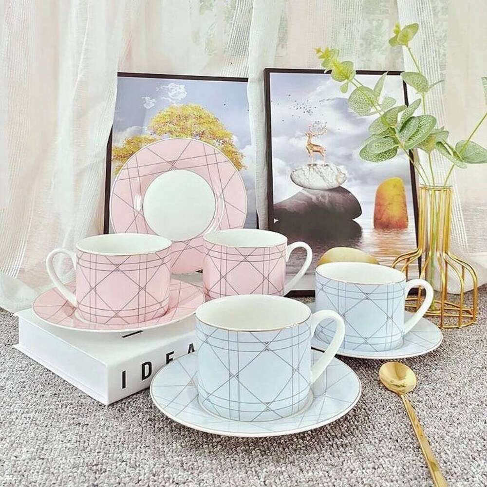 Ceramic Bone China Coffee Mugs and Saucers European Style Drinking Utensils Set for Home Kitchen Office Afternoon Tea Dinnerware Luxury Tableware Gift
