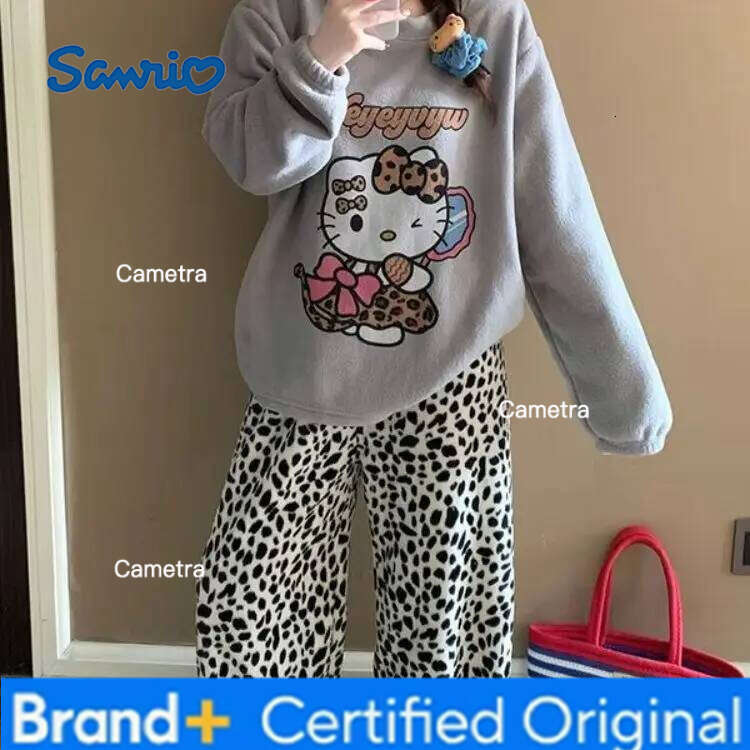 Sanrio Girl Home wear microvilli hello kitty kawaii Cartoon Student Casual Autumn and winter Round neck Loungewear set new style H260112