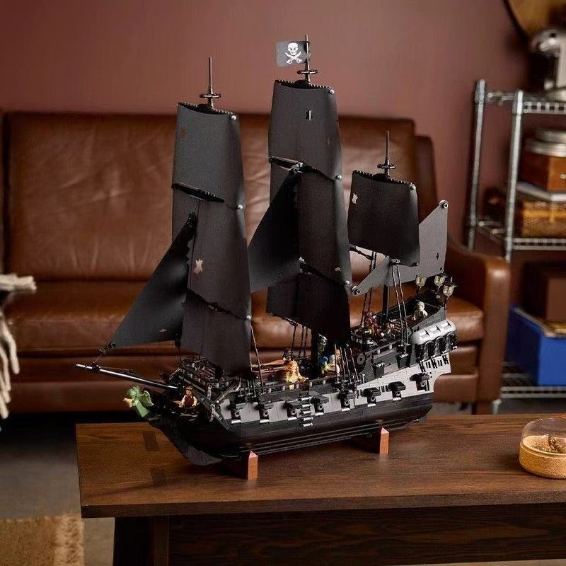 10365 Black Pearl Wooden Pirate Ship Building Toy - Free Shipping