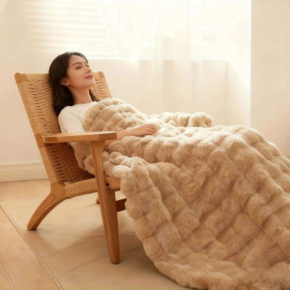 Faux Rabbit Fur Blanket, Plush Bubble Texture, All-Season Cozy Bedspread for Bed & Sofa, 40"x60", Beige. XJ260112