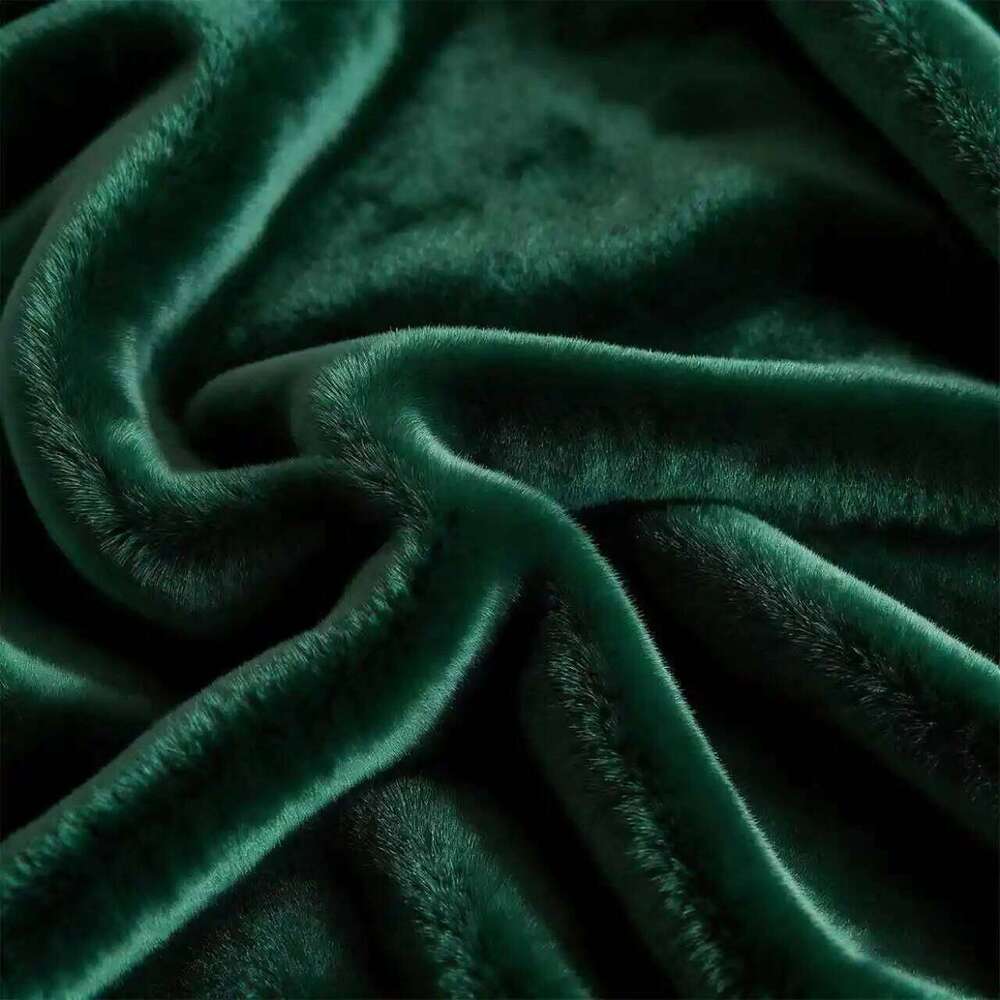 Euphoria Plush Faux Fur Blanket, Warm Fluffy Throw for Couch or Bed, Luxury Bedroom Decor, Machine washable, Green XJ260112