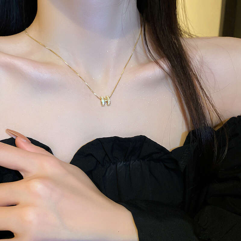 Jewelry Necklace Luxury inspired Collarbone Chain Designer Necklace Genuine Gold-Plated Zirconia Letter Pendant Premium Gift for Your Beloved