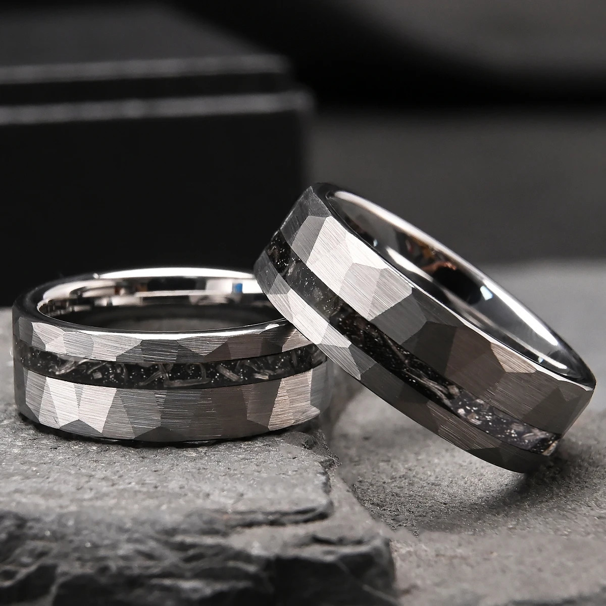 8mm hammered inlaid meteorite fragment tungsten ring mens wedding band ring comfortable fit jewelry accessories gift 260104