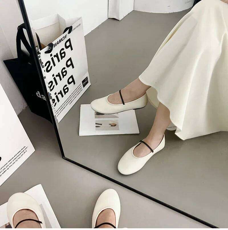 Designers Woman Flats Fashion Shallow Slip on Women Soft Sole Ballet Shoes Ladies Casual Outdoor Ballerina Shoe