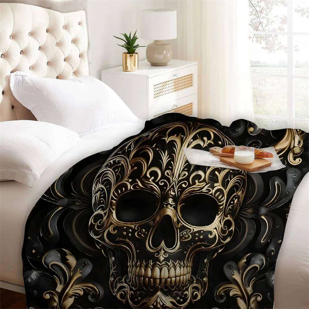 Black and Gold Skull Soft Cozy Warm Winter Flannel Throw Blanket All Seasons for Sofa Bed Room Decor XJ260112
