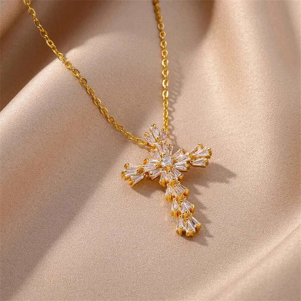 Luxury Zirconia Cross Pendant Necklace for Women Zircon Crystal Stainless Steel Chain Charm New Trend Aesthetic Jewerly collares H260112