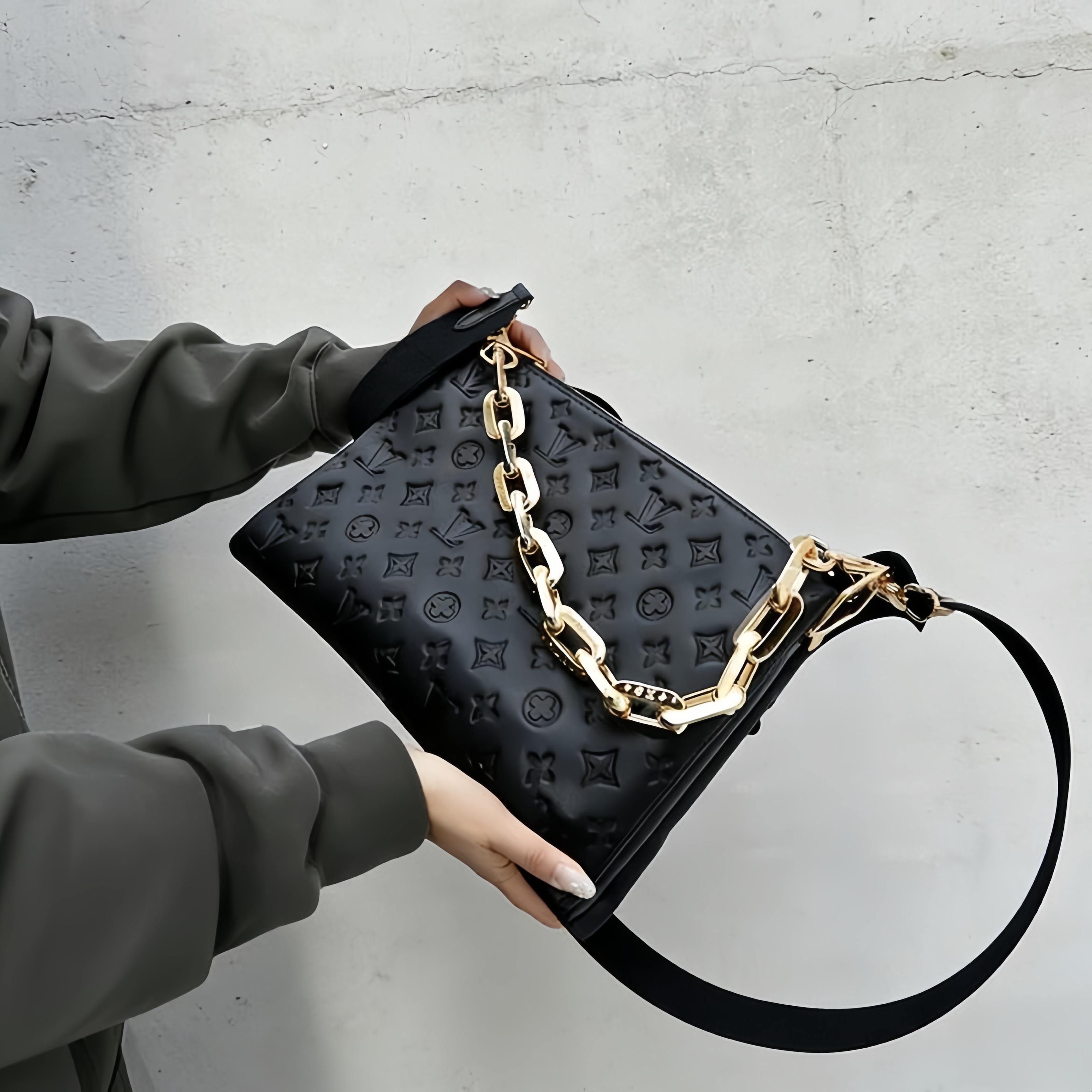 Hot Genuine Leather designer bag Womens PM Bag coussin Shoulder Bags Crossbody Bag Gold Chain totes bag Handbags tote bag wallets 3 inside compartments backpack