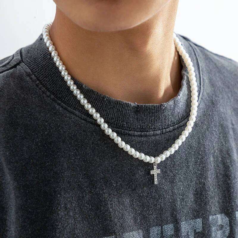 Cool Y2K Neck Chains for Men Korean Fashion Necklace Cross Pendant with Rhinestone Teenager Pearl Choker Jewelry H260112