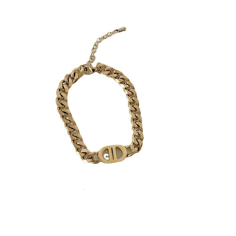 Unisex bracelet And INS Internet Celebrity Gold Thick Chain Letter Double D Titanium Steel Necklace For Women Hip Hop Pig Nose Collarbone Chain Versat