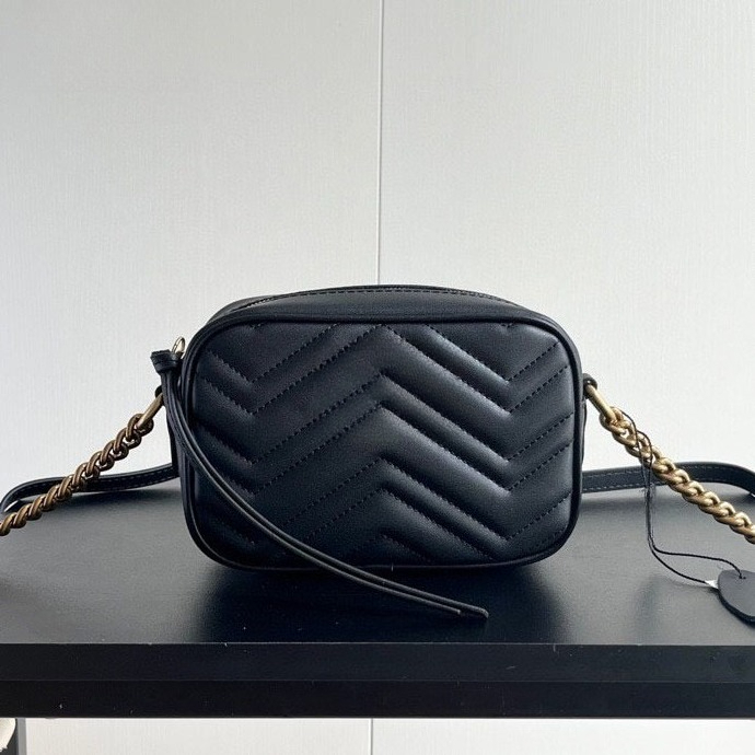 2026 Women's Retro Quilted Camera Bag, Satin Leather Mixed Chain Strap, Compact Stylish Design for Daily Date Travel, Multi-Color, Inner Padded Camera Insert, Tassel