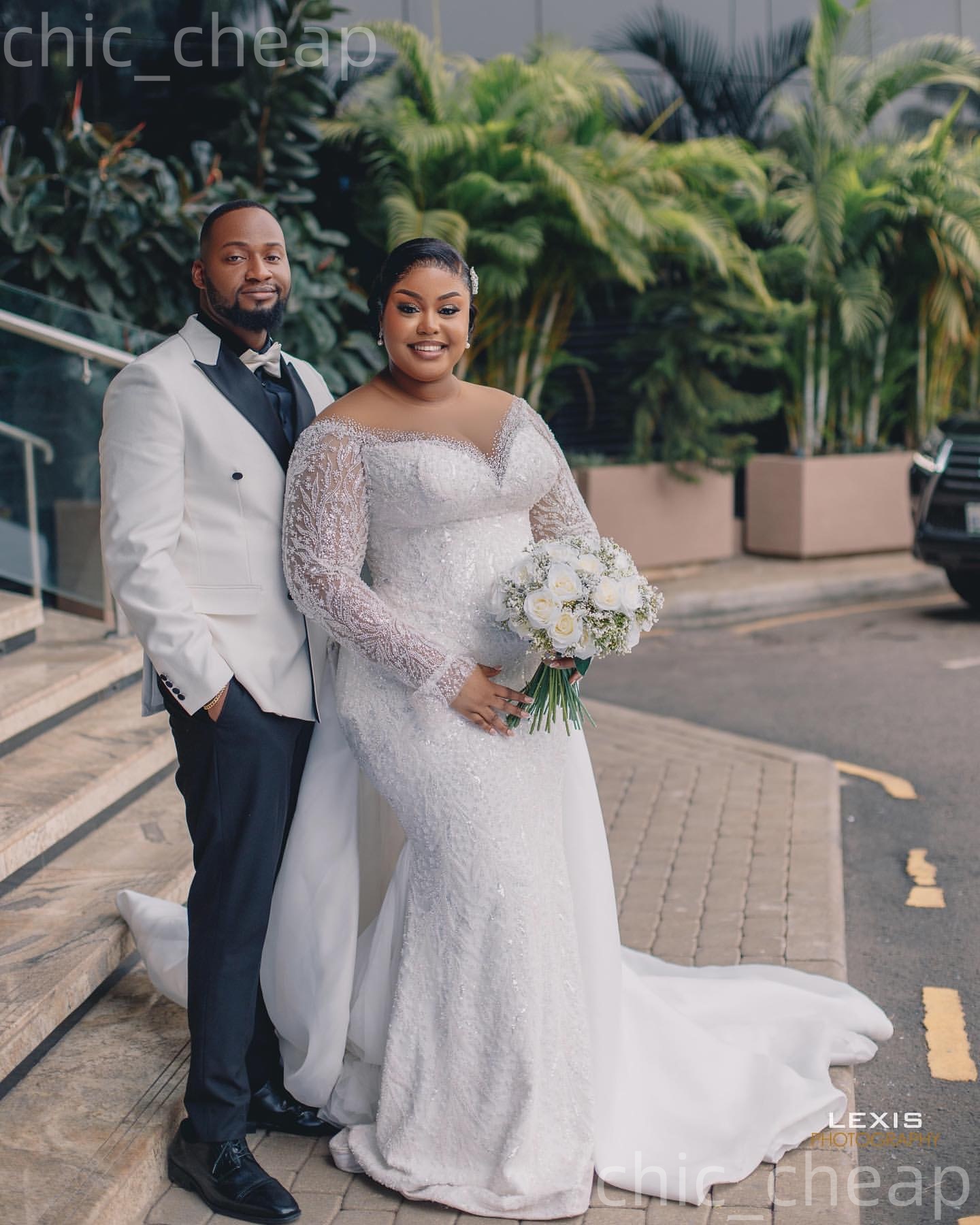 African Aso Ebi 2026 Ivory Mermaid Wedding Dress Beaded Sheer Neck Sequined Lace Vintage Detachable Train Elegant Bridal Gowns Dresses ZJ2271