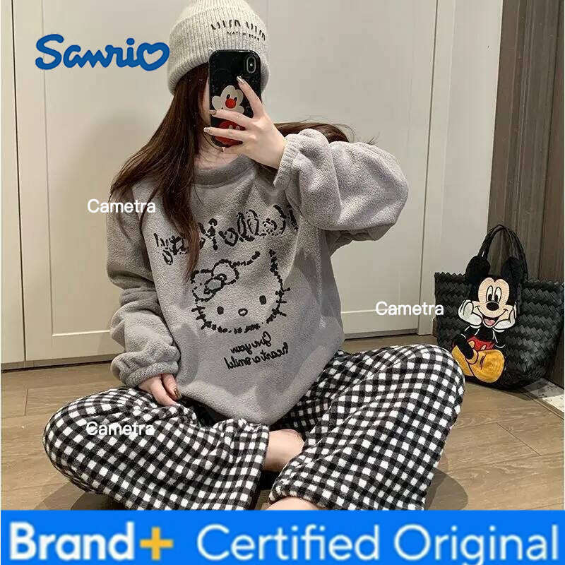 Sanrio Cartoon Hello Kittys Cute Warm Coral Velvet Women's Pajamas Winter Thickened Student Sleepwear Anime ed Plush Loungewear H260112