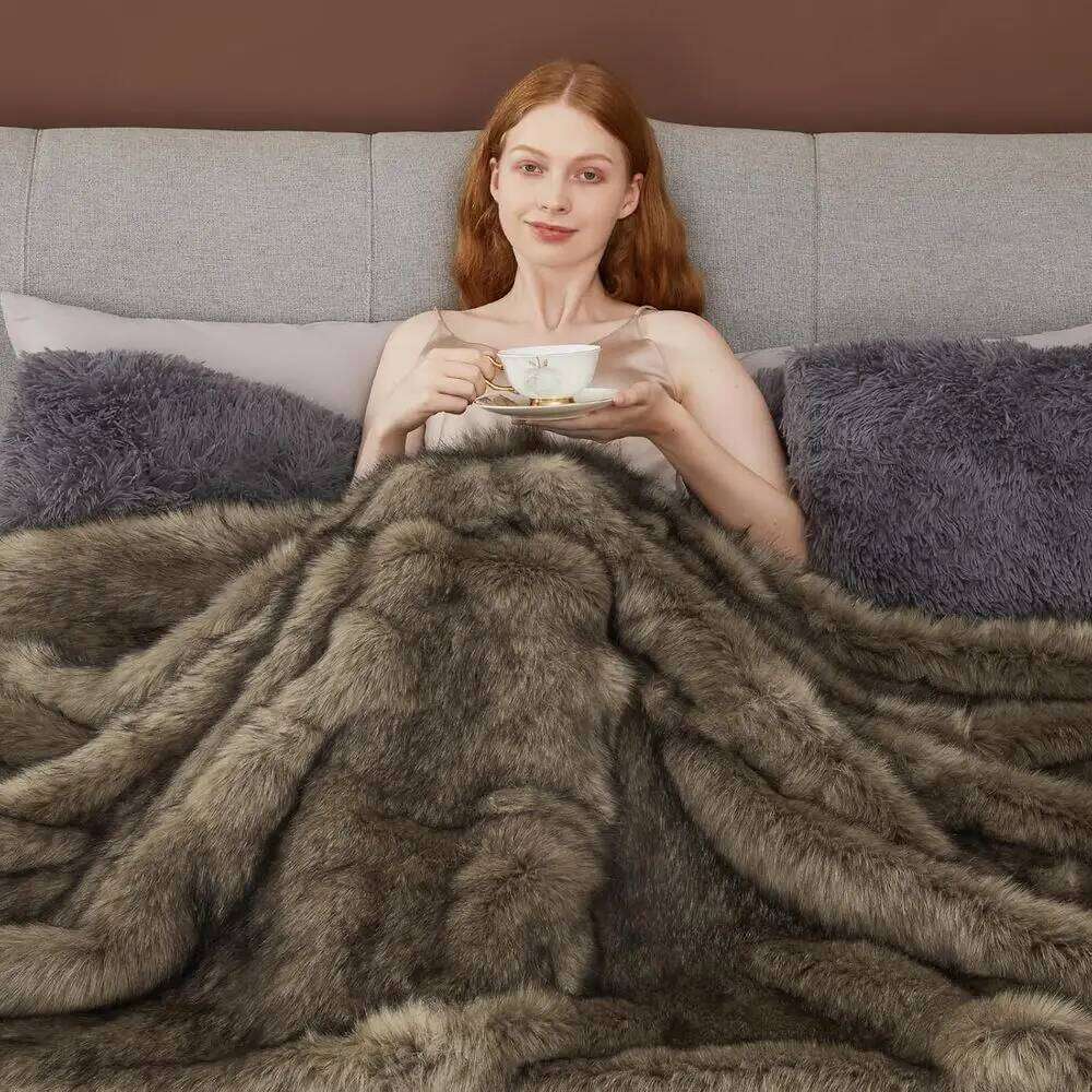 Thick 1000GSM Faux Fur Blanket, Cozy & Warm for Couch, Bed, Sofa, Reversible Mink Style 50x60, Grey XJ260112