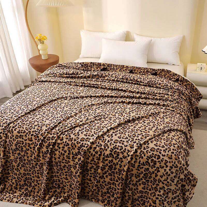 1 Ultra-Soft Stylish Leopard Print Lightweight Blanket All-Season Warm and Comfortable Perfect for Sofa Bed Living Room Decor XJ260112