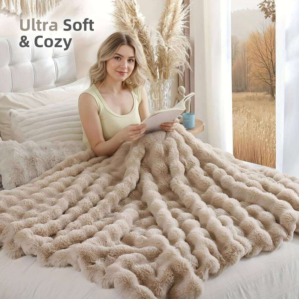 Faux Rabbit Fur Blanket, Plush Bubble Texture, All-Season Cozy Bedspread for Bed & Sofa, 40"x60", Beige. XJ260112