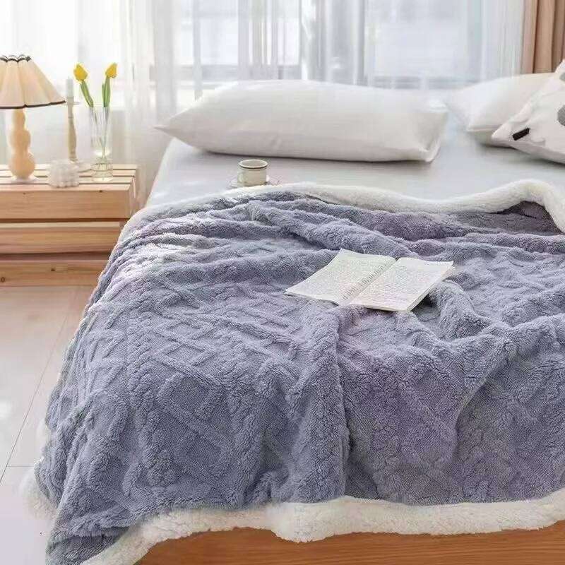 Office Soft and Comfortable Air-conditioned Shawl Winter Thick Lamb Wool Twist Double-layer Flanged Blanket XJ260112