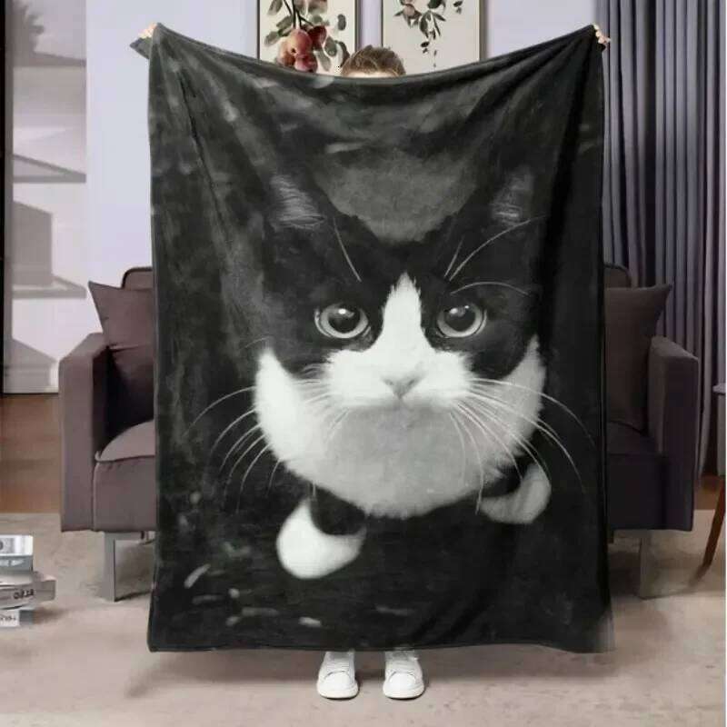 Black White Cat Blanket Suitable for Sofas, Beds, and Offices - Soft Flannel, Comfortable All Season XJ260112