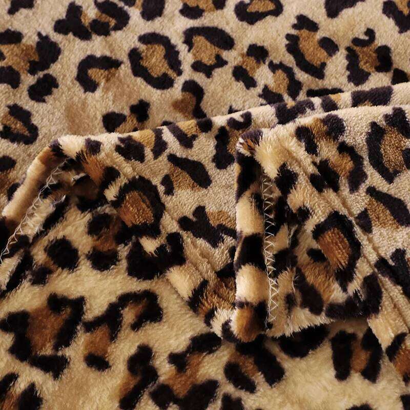 1 Ultra-Soft Stylish Leopard Print Lightweight Blanket All-Season Warm and Comfortable Perfect for Sofa Bed Living Room Decor XJ260112