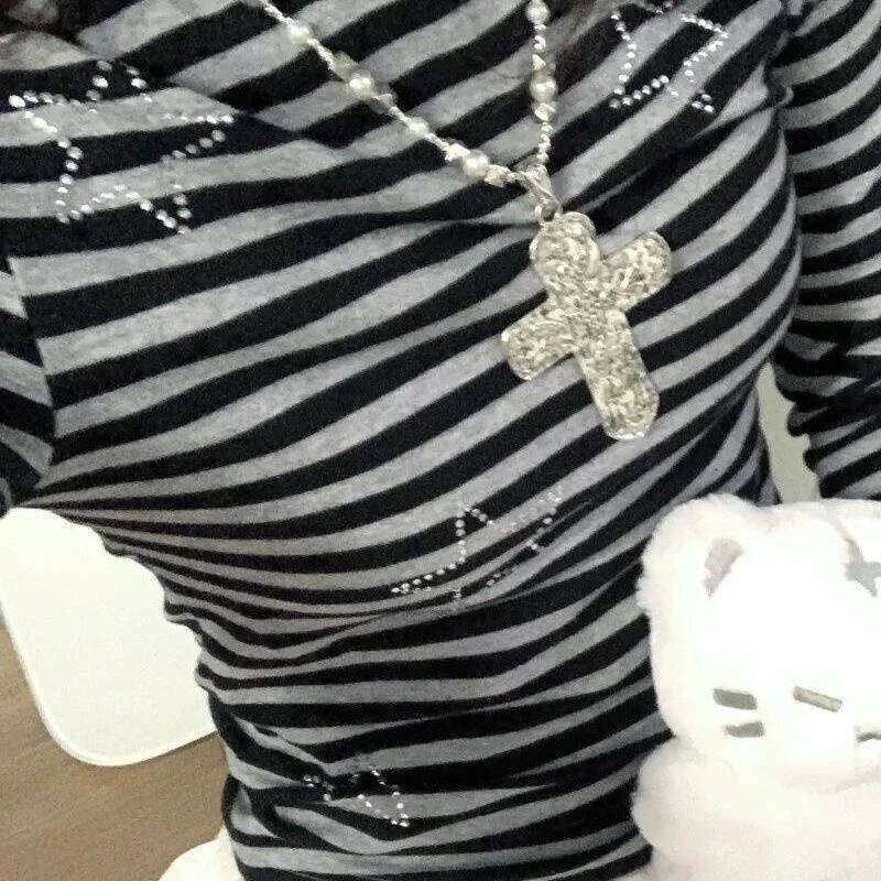 Grunge Jewelry Irregular Pearl Cross Pendant for Female Punk Charm Geometric Korean Fashion Necklace Gothic H260112