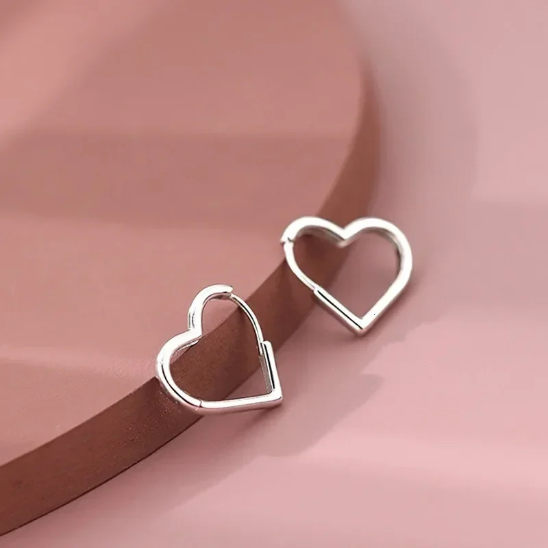 Korea Trendy Classic Silver Color Hollow Out Heart Hoop Earrings for Women Cute Sweet Drop Dangle Earrings Jewelry Gift 260112