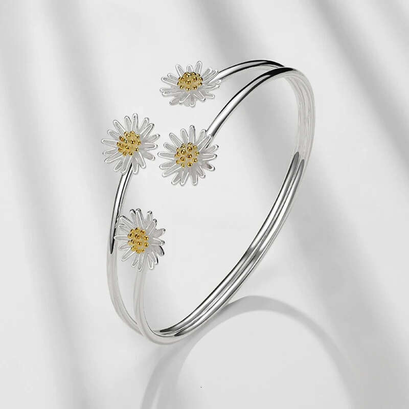 Jewellery Bracelet Designer Fine Jewellery High Quality Textured 925 Sterling Silver Daisy Adjustable Open Cuff for Daily Wear and Special Occasion Gi