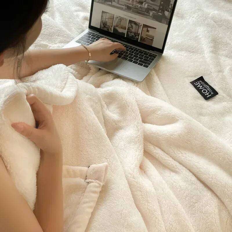 2024 new class A cotton plush light luxury blanket warm soft and comfortable milk velvet XJ260112