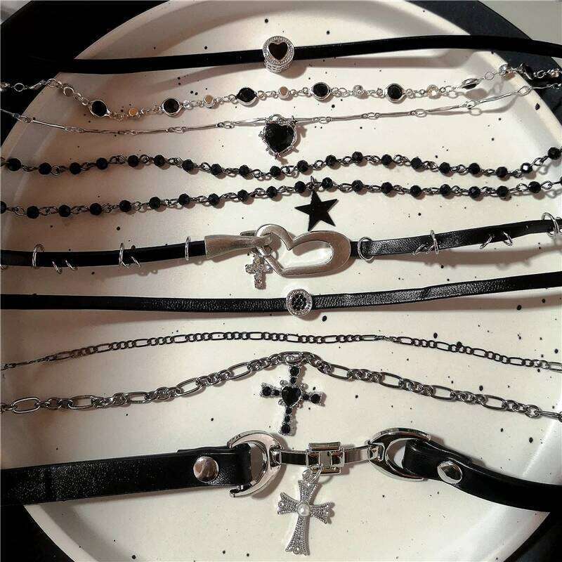 Goth Y2K Vintage Black Heart Cross Pendant Chain Choker Necklace For Men Women Hip Hop Rock Punk 90s Grunge Jewelry Accessories H260112