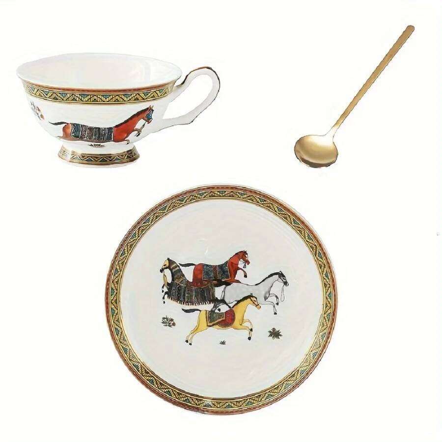 Porcelain Coffee Mug Tea Cup With Spoon, Bone China Drinking Utensils Saucer Plate for Home Breakfast Garden Party Use