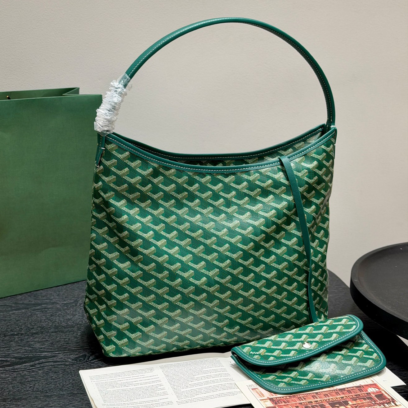 Tote Bag Designer Bag luxury designer bag hobo Shoulder Bag Full Printed Resistant Leather Canvas Bag Letter Bag Women's Large Capacity Shopping Bag