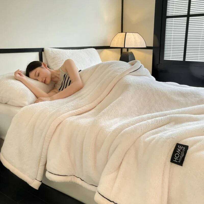 Plush Warm Winter Blanket A Grade Coral Fleece Flannel Soft Thick Bed Blankets for Sofa Single Double Couple Furry Bedspread XJ260112