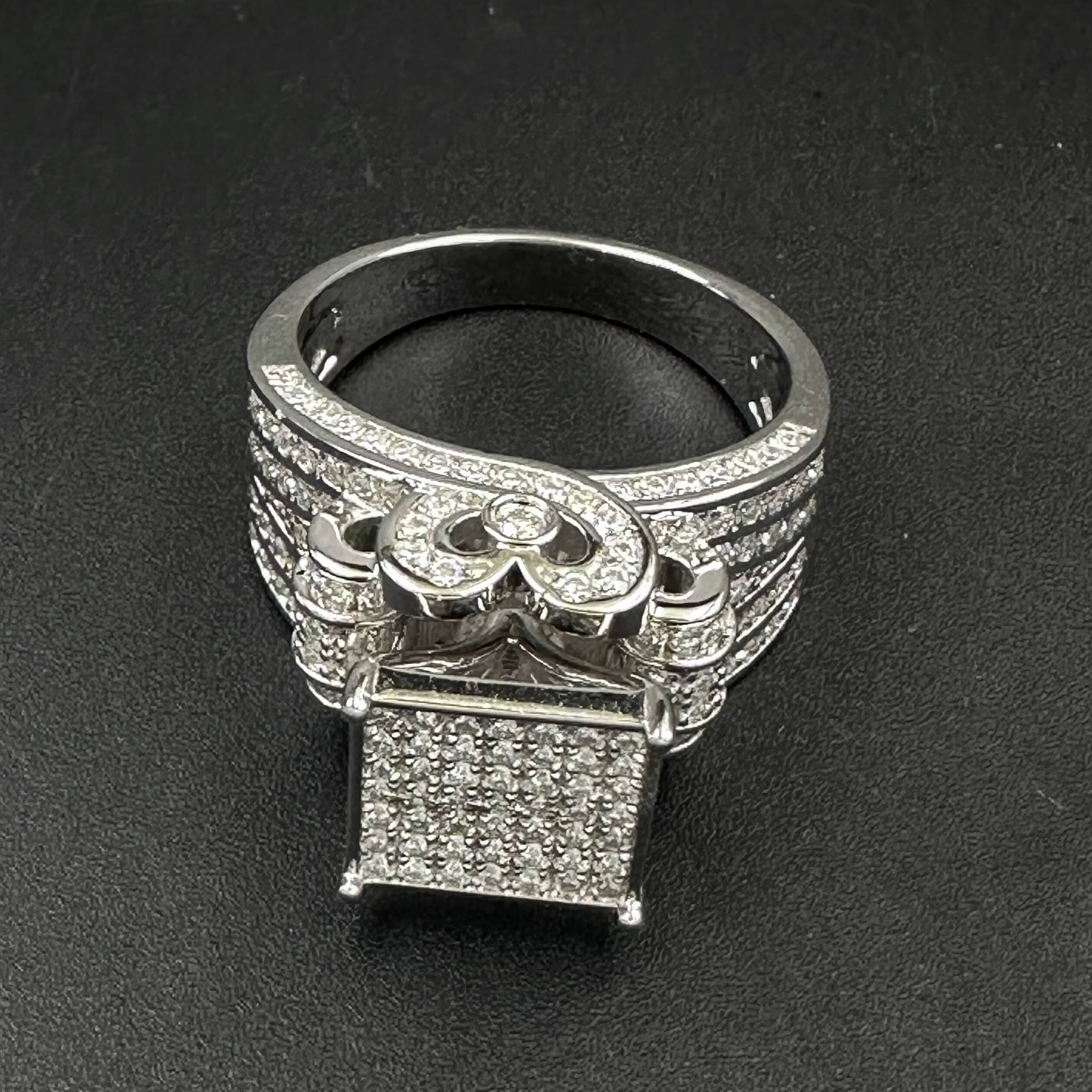 Wholesale Hot New Engagement Ring 925 Silver for Women White Gold High Quality Moissanite Iced Out Cluster Ring Hip Hop Jewelry