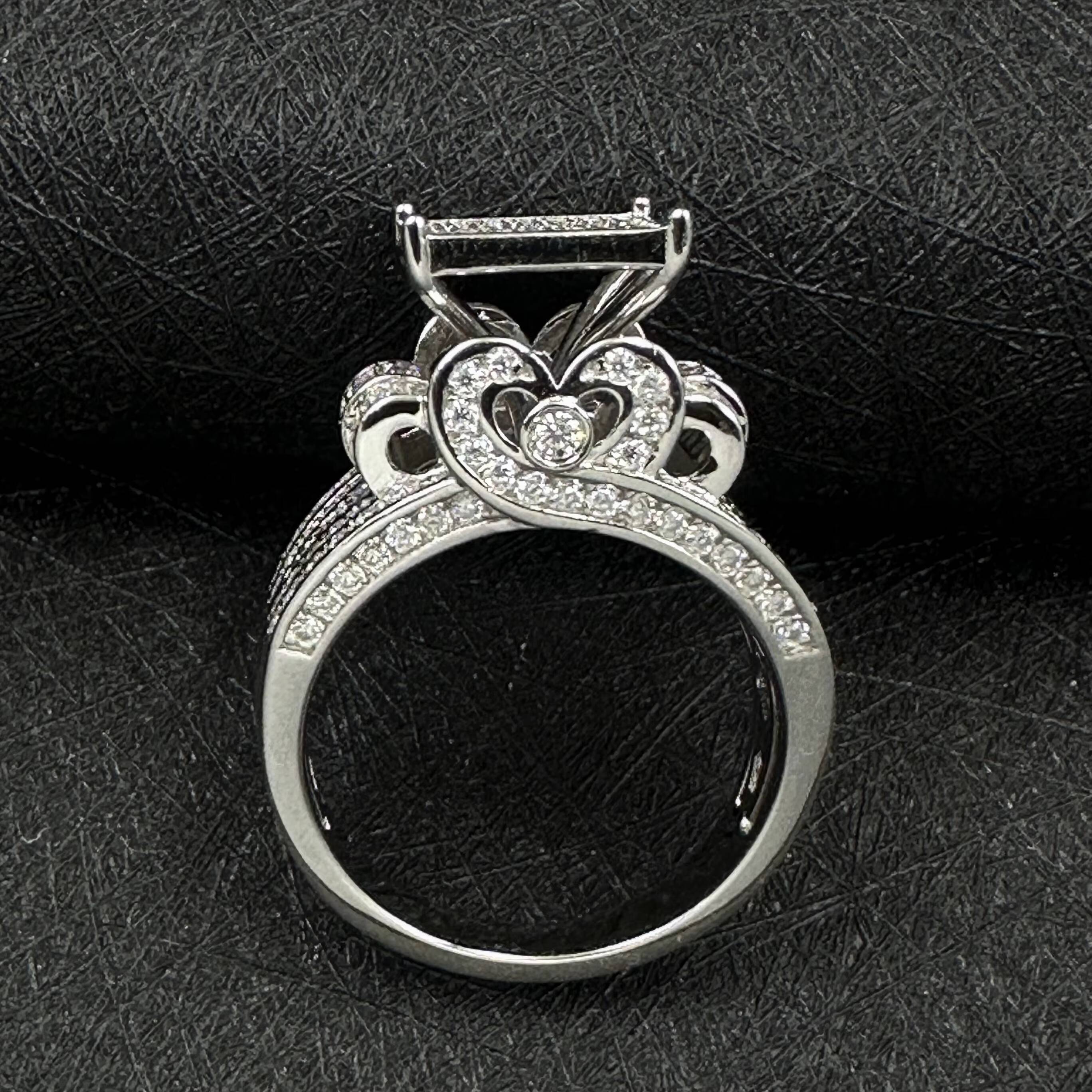 Wholesale Hot New Engagement Ring 925 Silver for Women White Gold High Quality Moissanite Iced Out Cluster Ring Hip Hop Jewelry