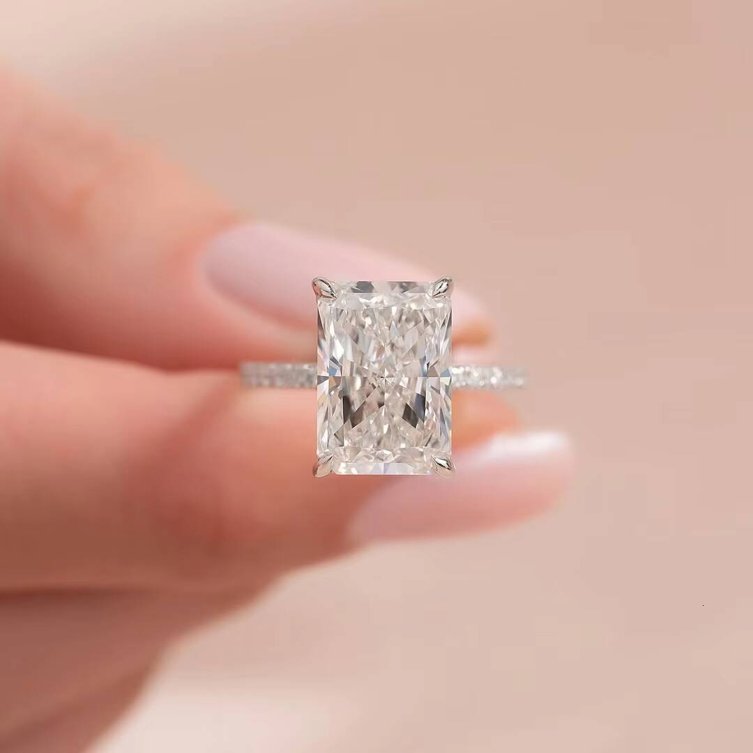 IGI Certificate Radiant Cut 10K 14K 18K Yellow Gold Diamond Excellent HPHT CVD Radiant Cut Lab Grown Diamonds Ring Band