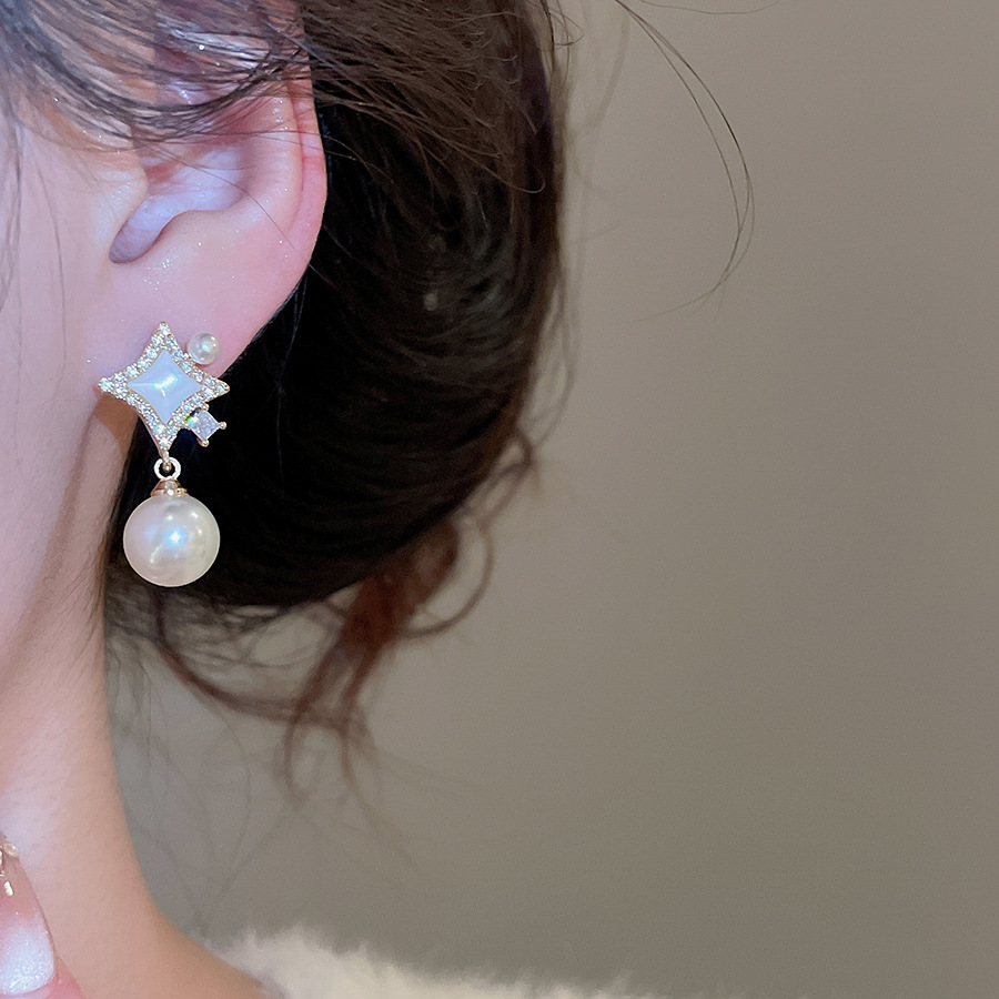 Real Gold Plated Silver Needle Zircon Pearl Niche High-End Elegant Daily Commute Versatile Earrings for Women - view 4