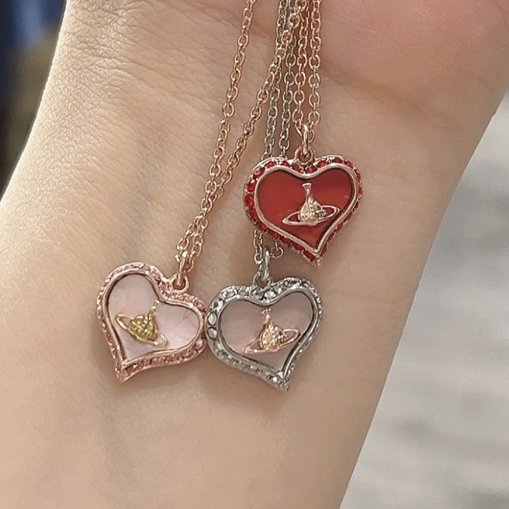 Designer Saturn Heart Necklace Women Heart-shaped Mother Pearl Necklace Luxury sweater chain collar chain Valentine's Day romantic love jewelry gift