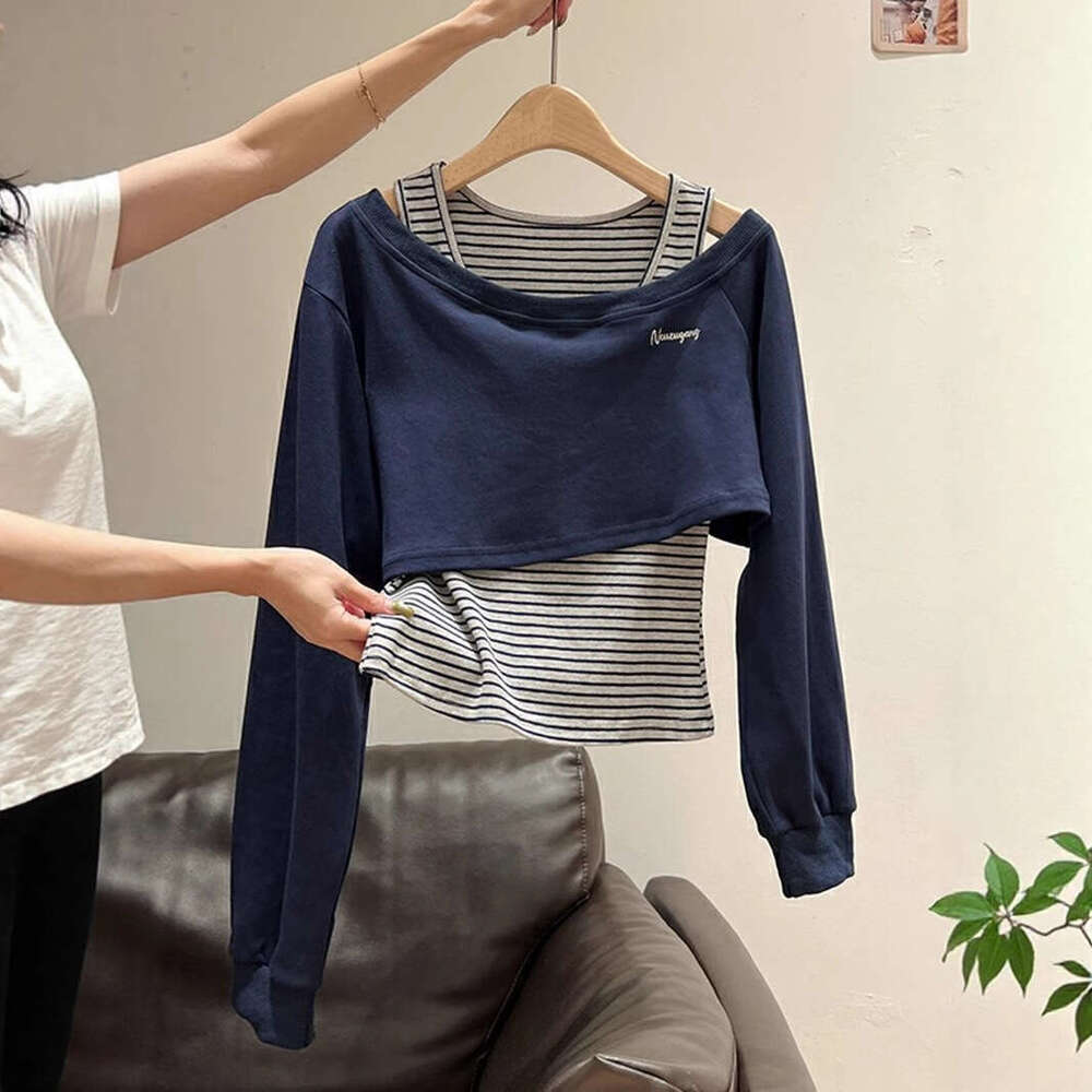 Floral Gray Asymmetrical Long Sleeve Striped Sweatshirt for Women 2025 Autumn Winter Design Sense Matching Vest Two-Piece Set Top - view 7