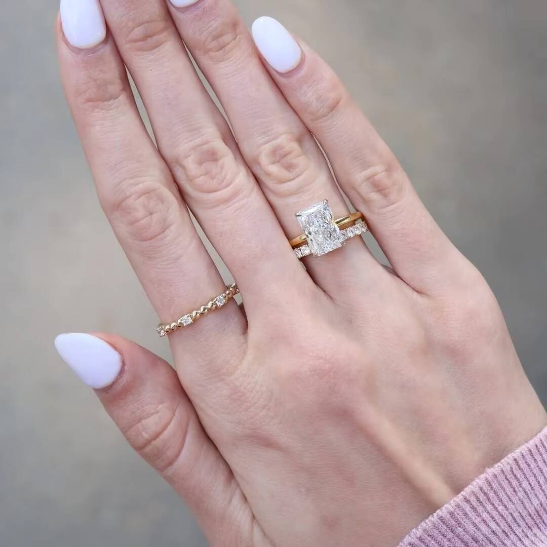 18K Solid Gold Radiant Cut Moissanite Ring 3CT Crushed Iced Gemstone Engagement Wedding Ring for Parties