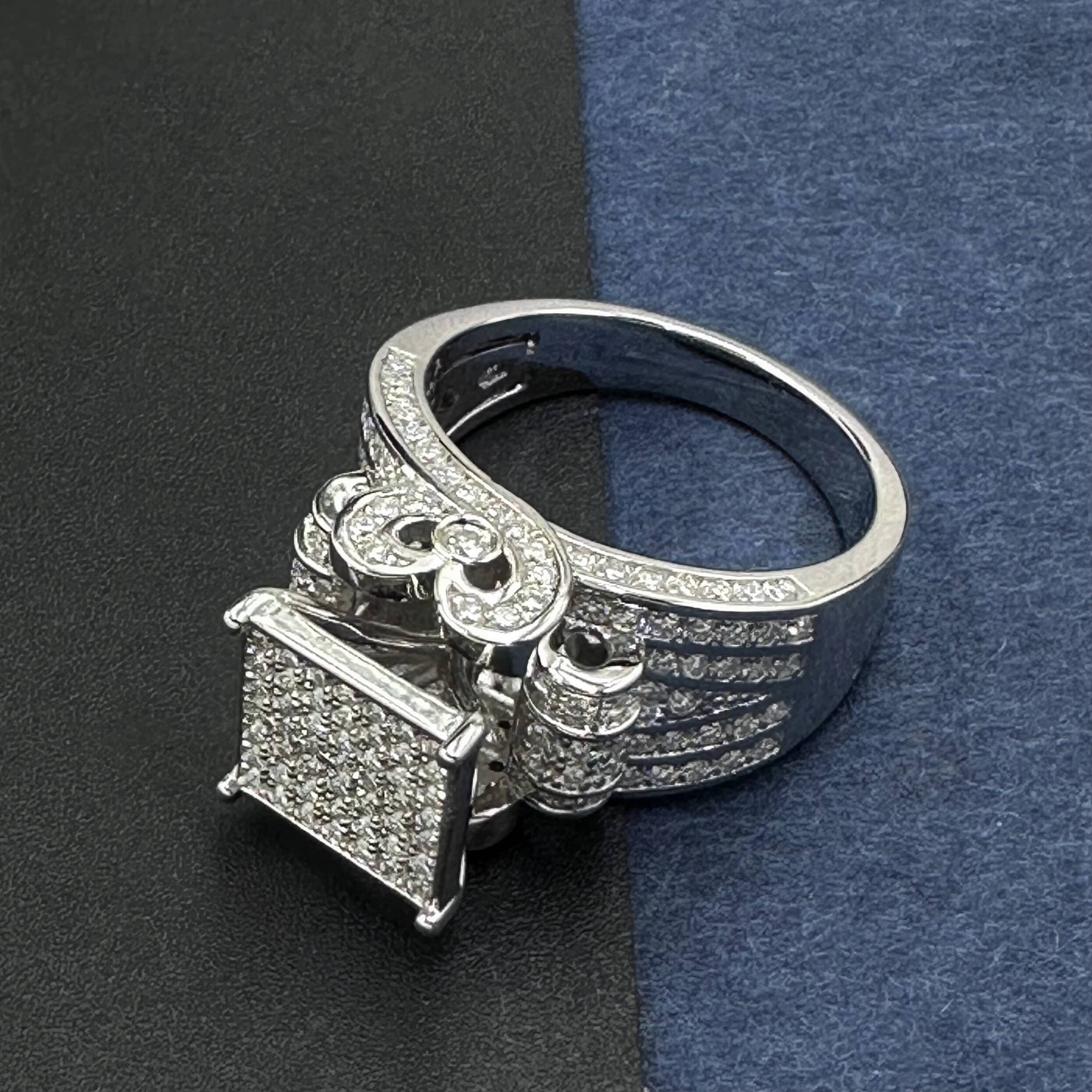 Wholesale Hot New Engagement Ring 925 Silver for Women White Gold High Quality Moissanite Iced Out Cluster Ring Hip Hop Jewelry