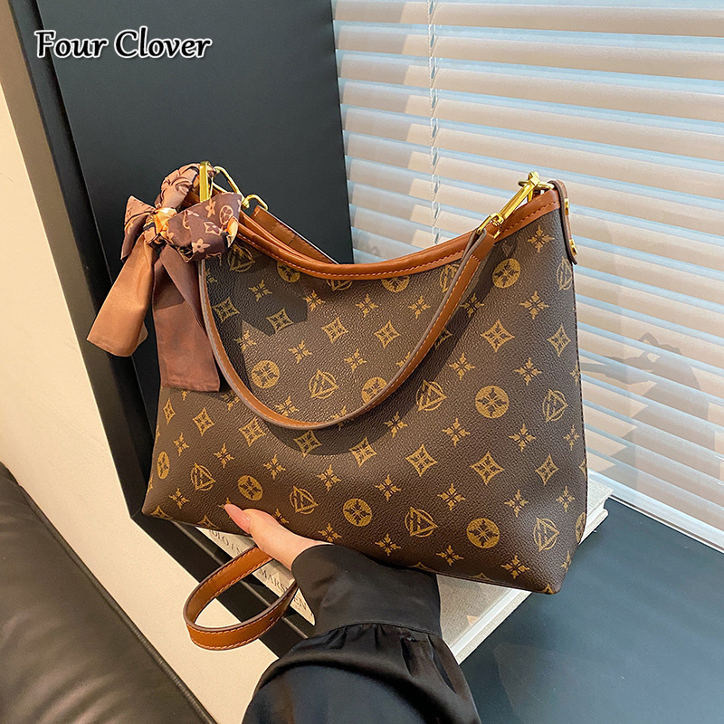 High-end handle underarm bag, large capacity single shoulder crossbody bag, vintage print shoulder bag casual women's bag, luxury shopping handba