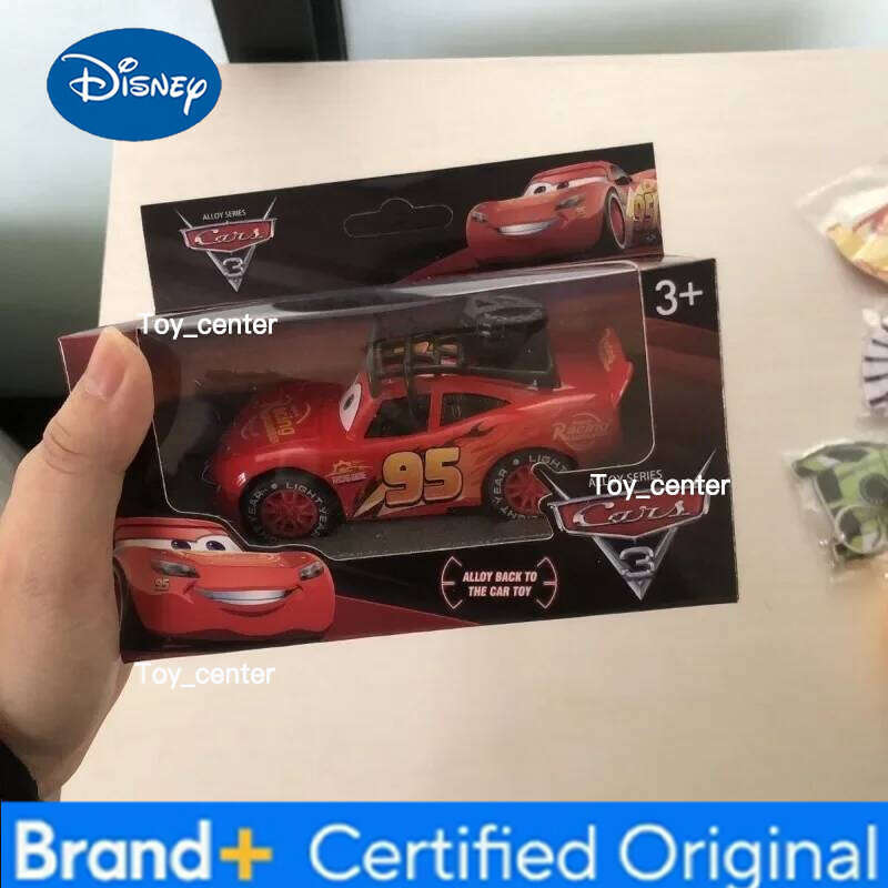 Disney Hot Selling Cars Lightning McQueen Cartoon Luminous Car Alloy Fashionable Fun Toys Children's Christmas Gifts H260113