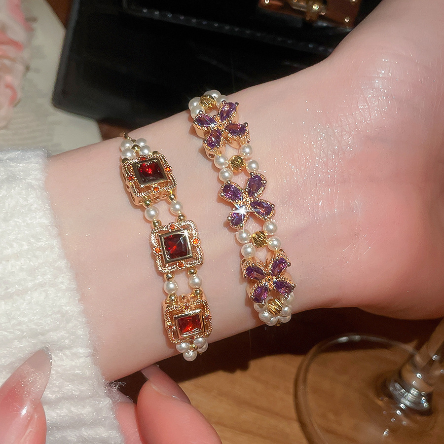 French Retro Zircon Square Flower Pearl Light Luxury High-end Palace Style Bracelet Personalized Fashion Jewelry - view 7