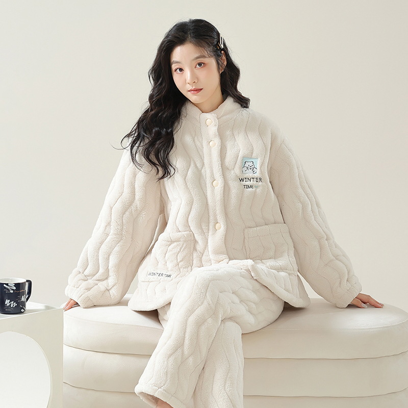 B1327-Trendsetting Garment Set by Designers: Luxe Texture Appeal | Model #B1046